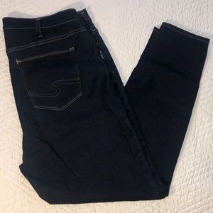 Silver Mazy Skinny Jeans. Dark wash with stretch. Never worn.